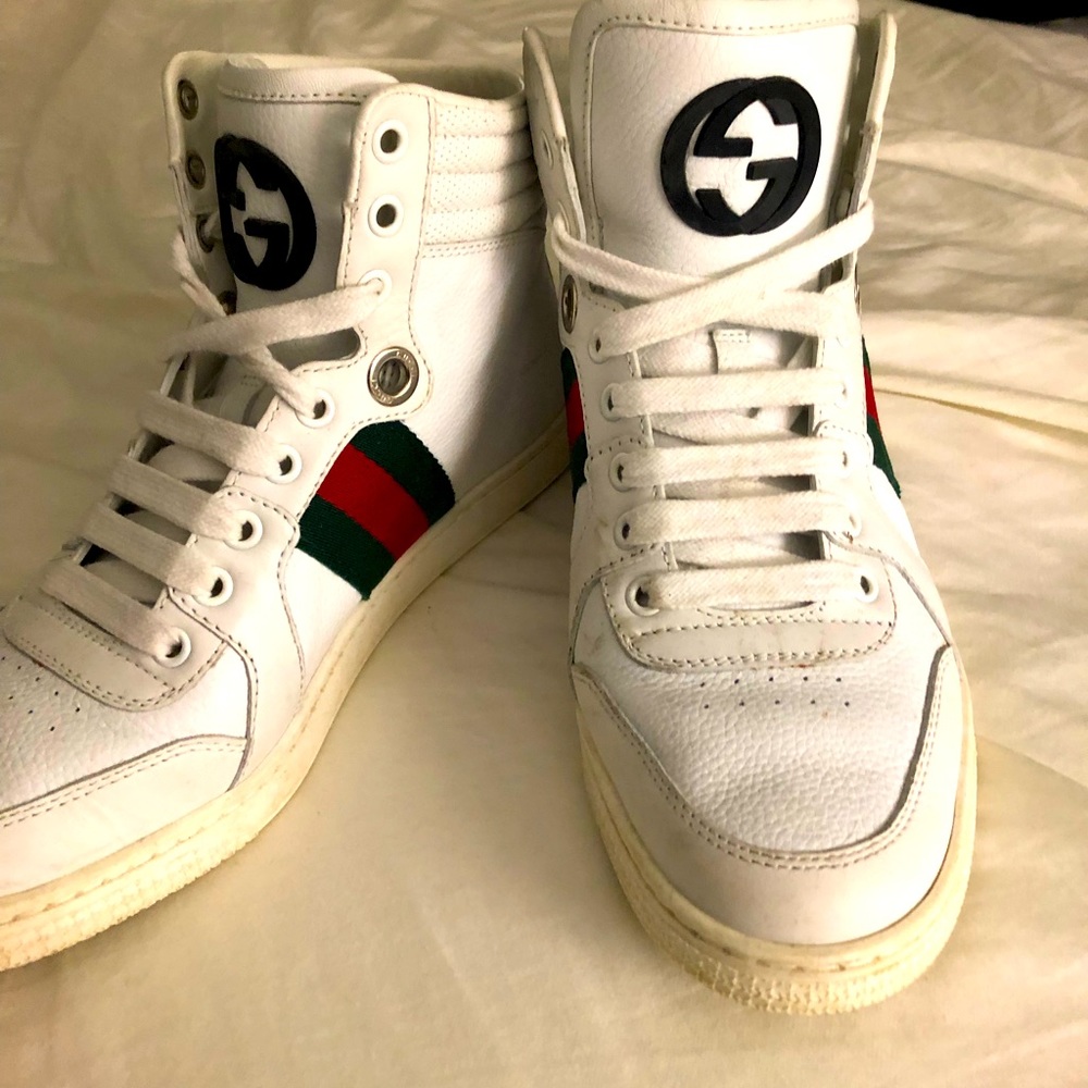These are Gucci high top sneakers . Size 5 1/2 men but fits 37-38 women’s.